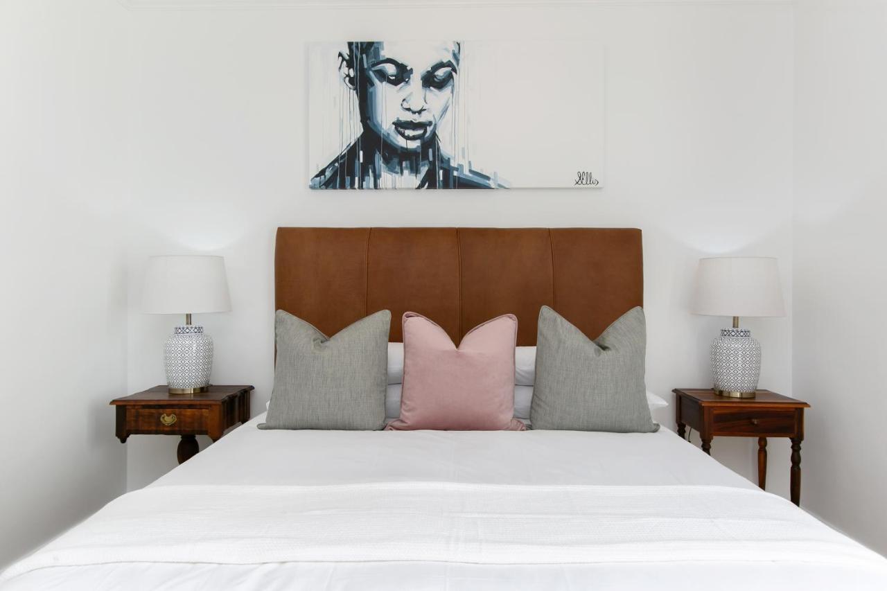La Maison On Main Self-catering