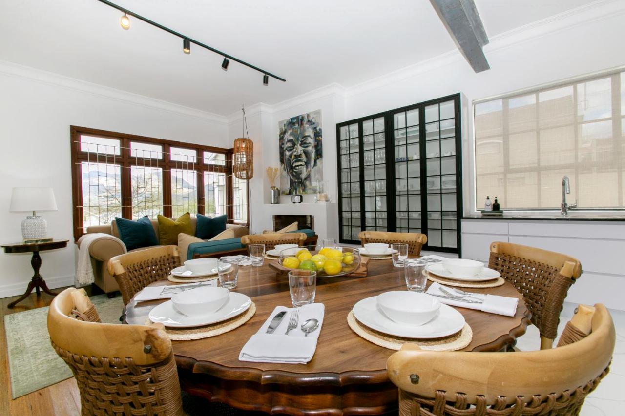 La Maison On Main Self-catering Villa