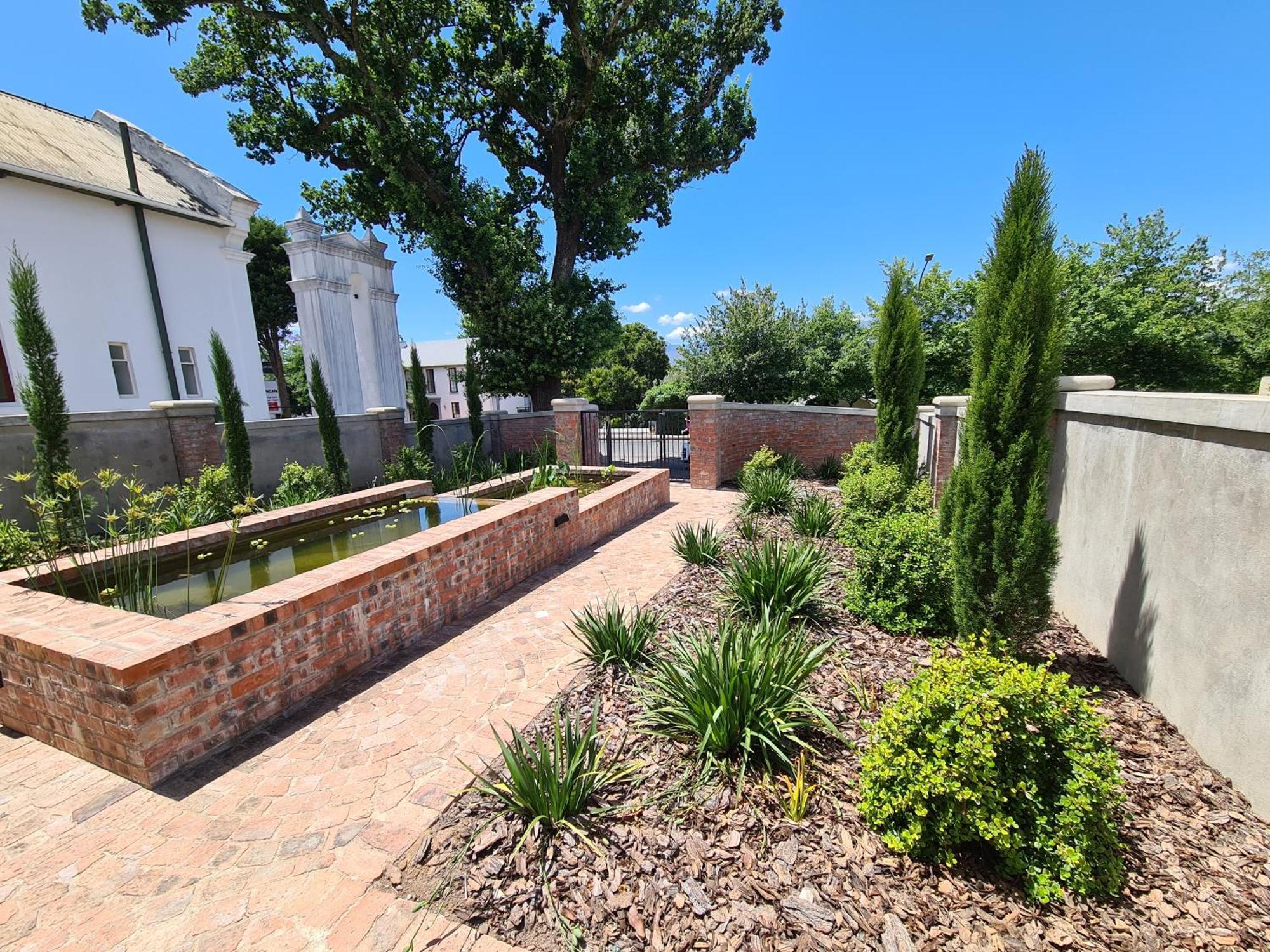 Villa La Maison On Main Self-catering