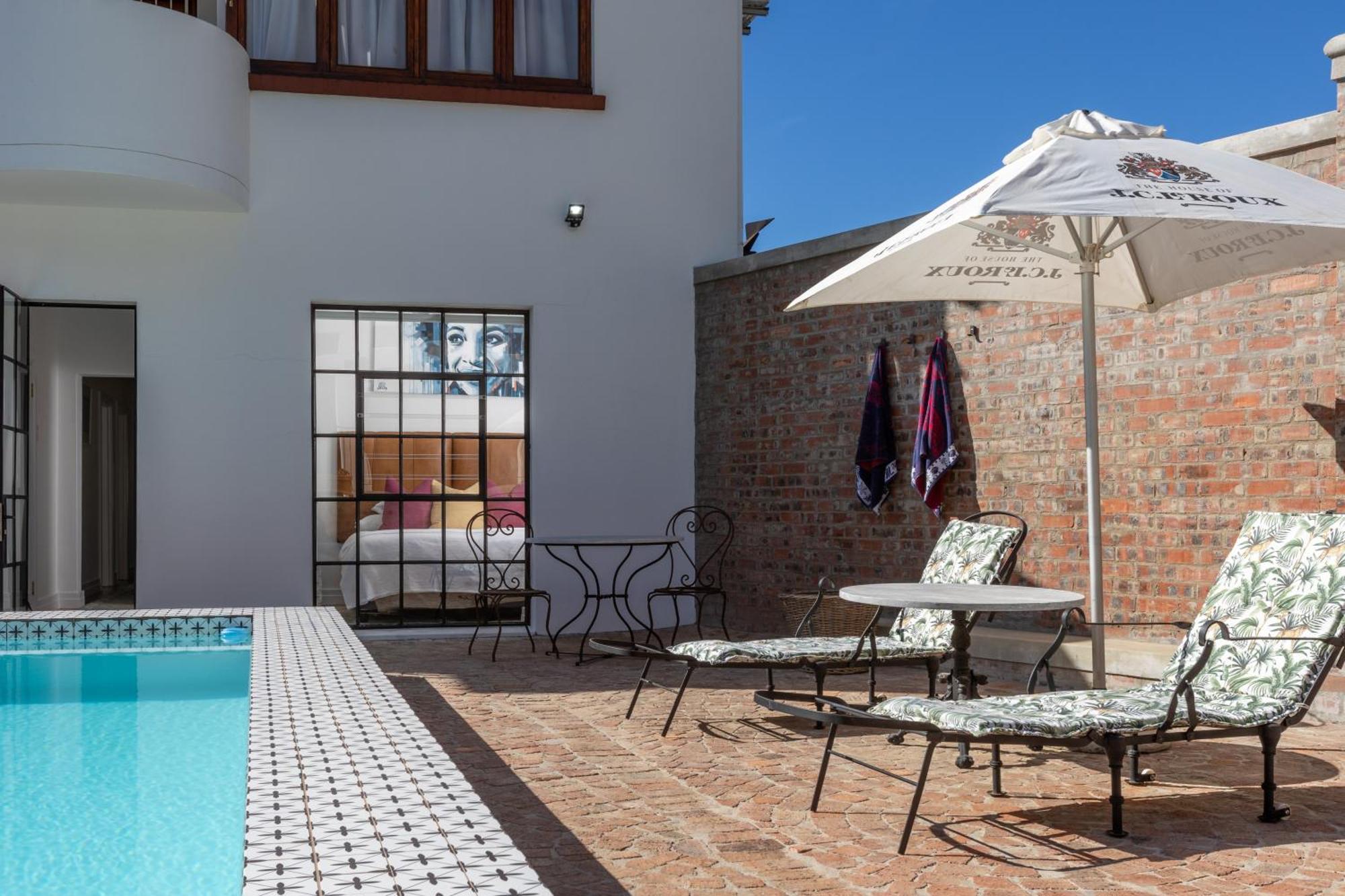 La Maison On Main Self-catering *