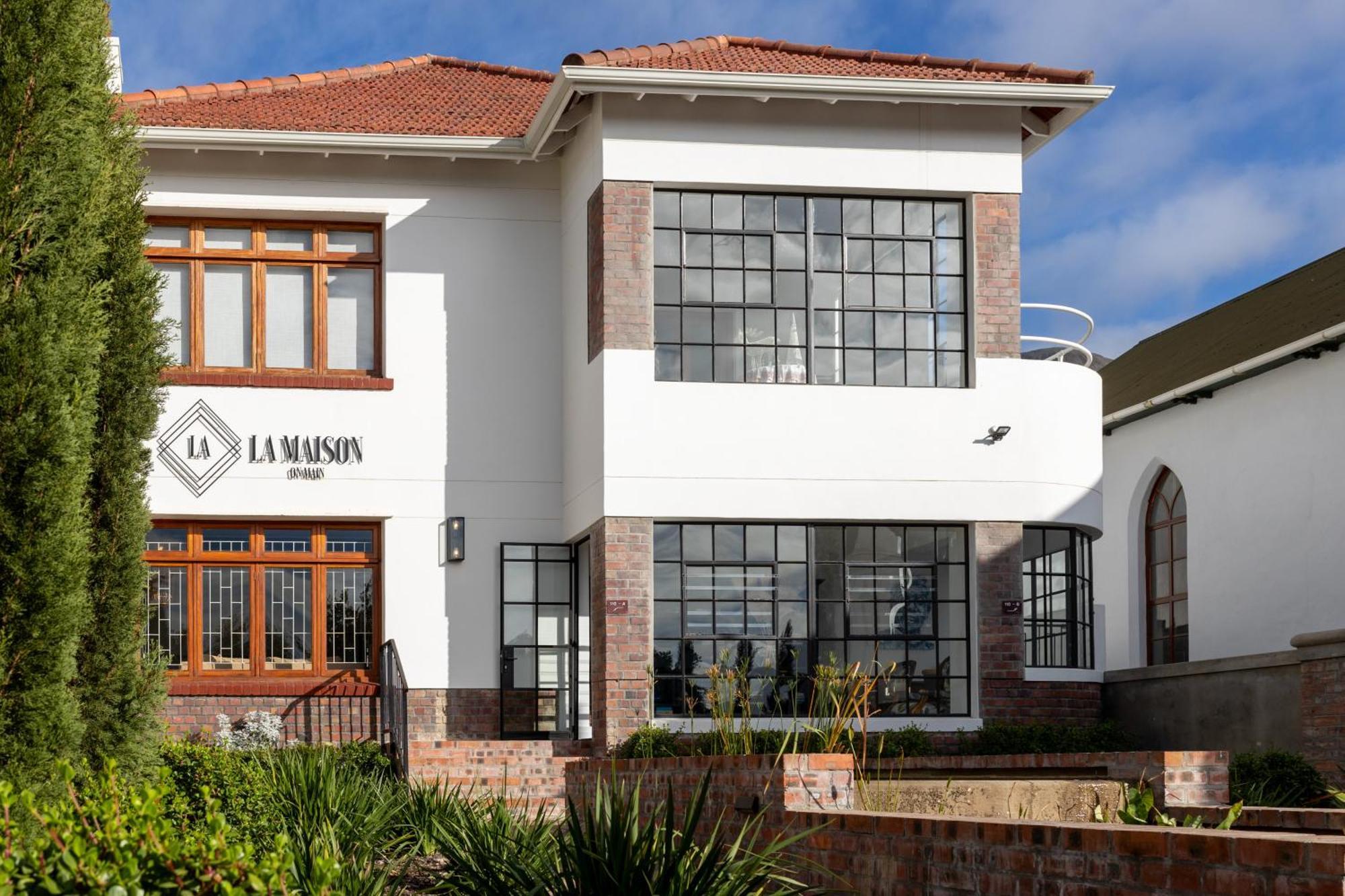La Maison On Main Self-catering